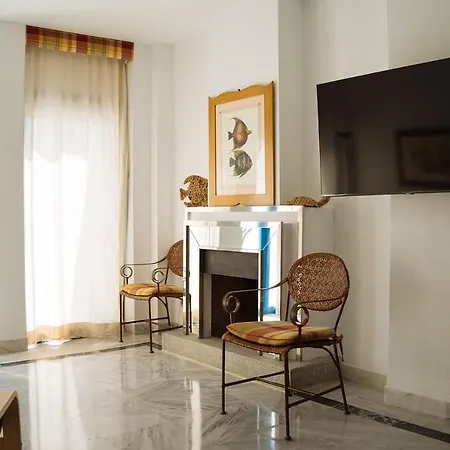 Komodo Marbella House - Bright Beachfront Duplex With Parking, Pool & Gym Exterior photo
