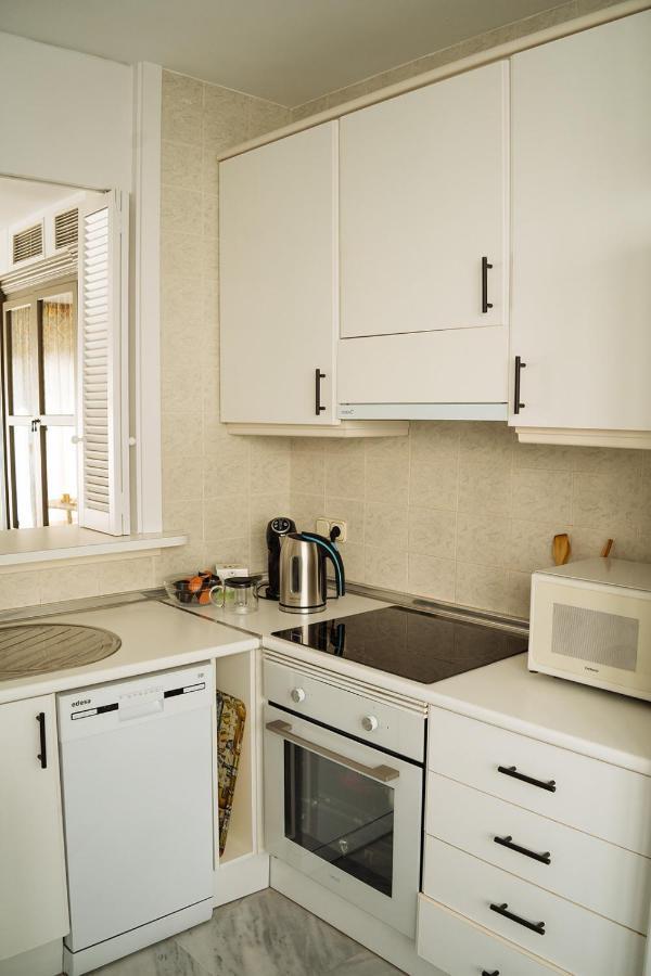 Apartamento Komodo House - Bright Beachfront Duplex With Parking, Pool & Gym