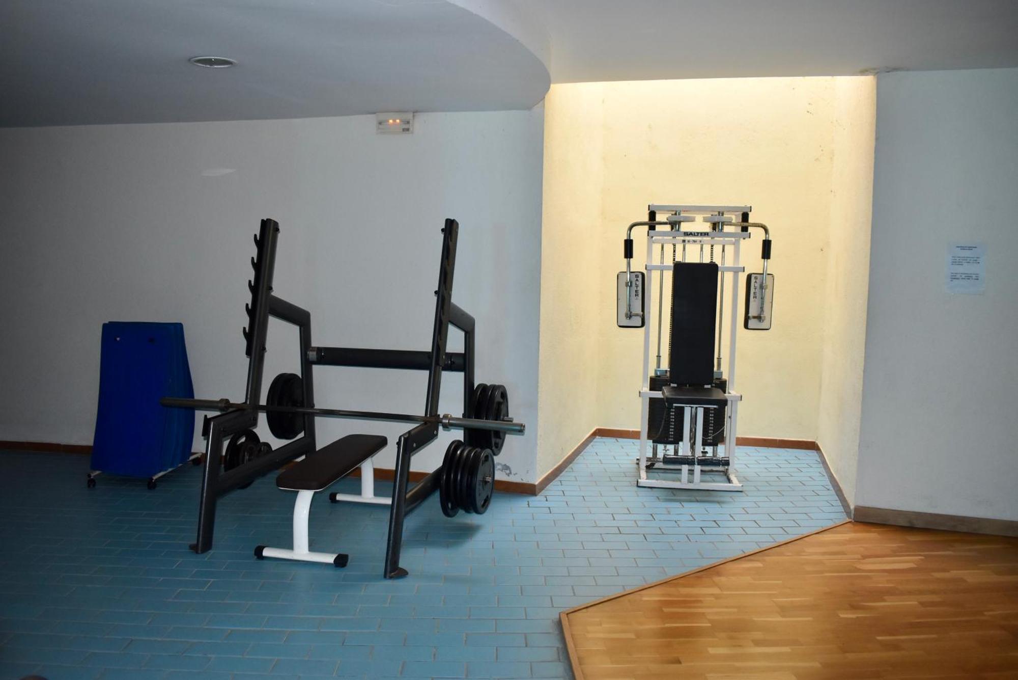 Apartment Komodo House - Bright Beachfront Duplex With Parking, Pool & Gym *
